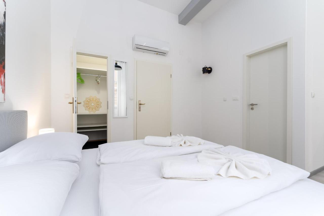 Centar Apartments غييكا المظهر الخارجي الصورة